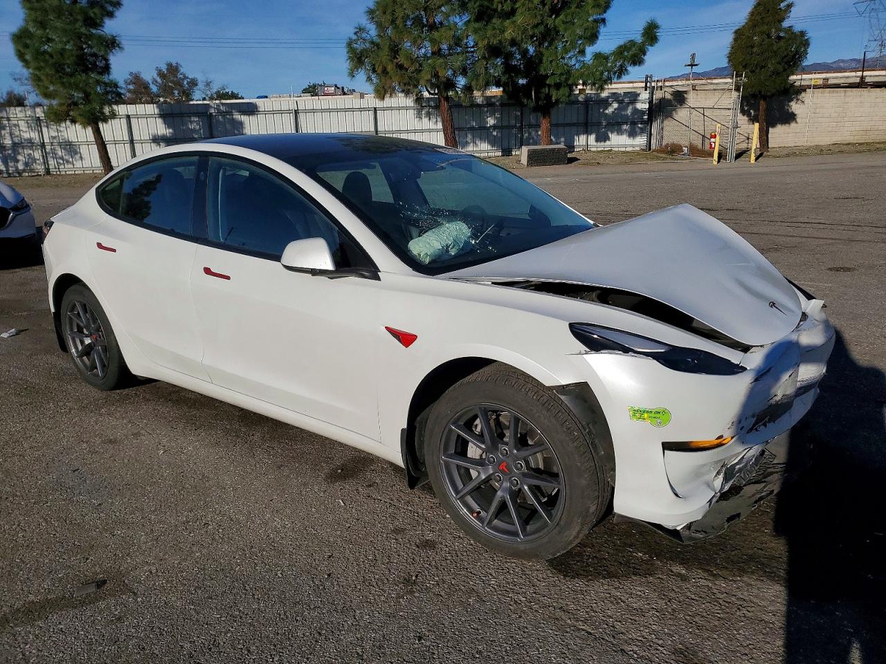 2023 TESLA MODEL 3 photo 4