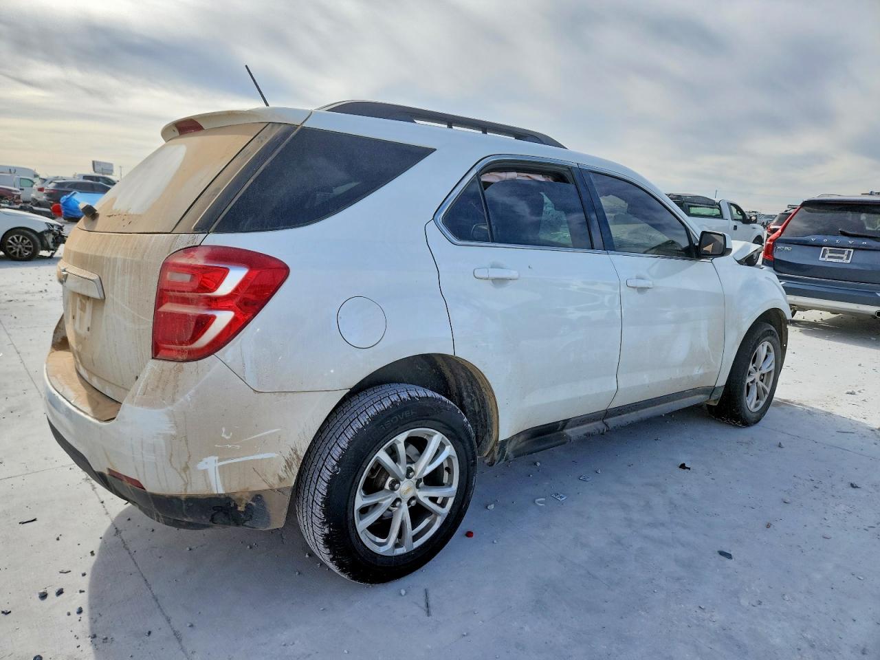2017 CHEVROLET EQUINOX LT photo 3