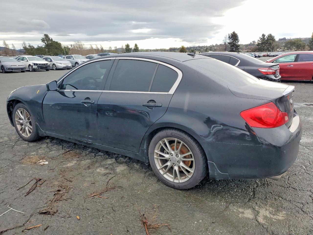 2013 INFINITI G37 BASE photo 2