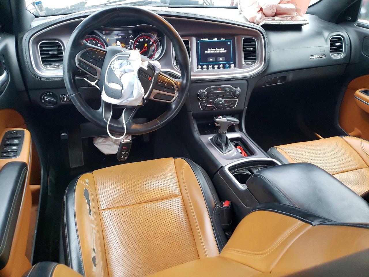 2020 DODGE CHARGER SXT photo 8