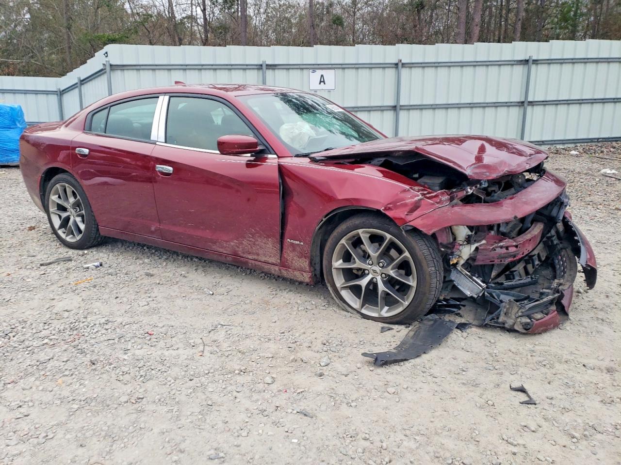 2020 DODGE CHARGER SXT photo 4