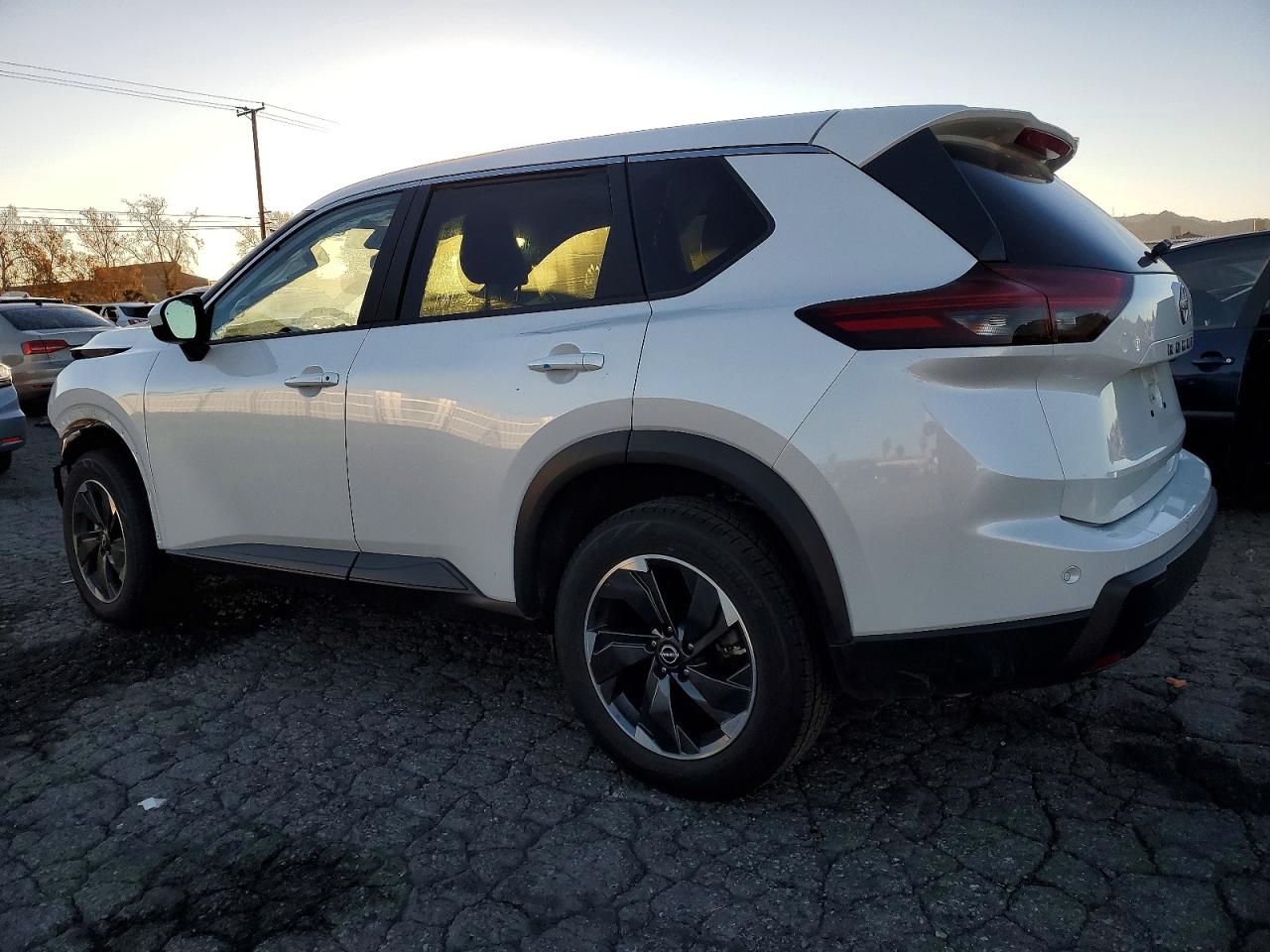 2025 NISSAN ROGUE SV photo 3