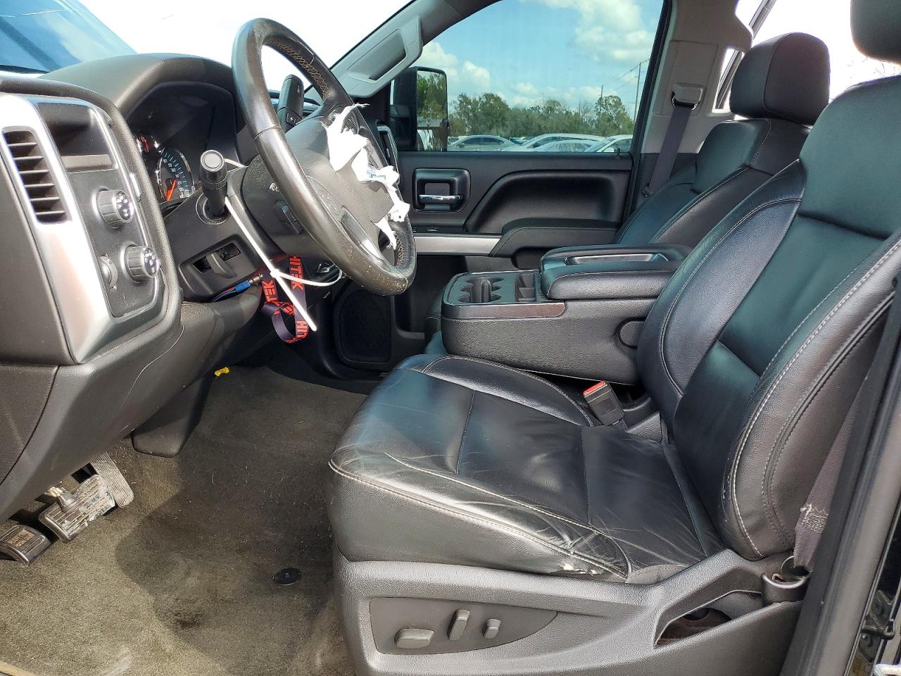 2015 CHEVROLET SILVERADO K1500 LT photo 7