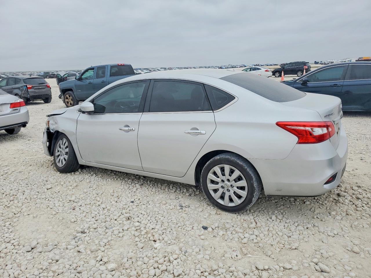 2017 NISSAN SENTRA S photo 2