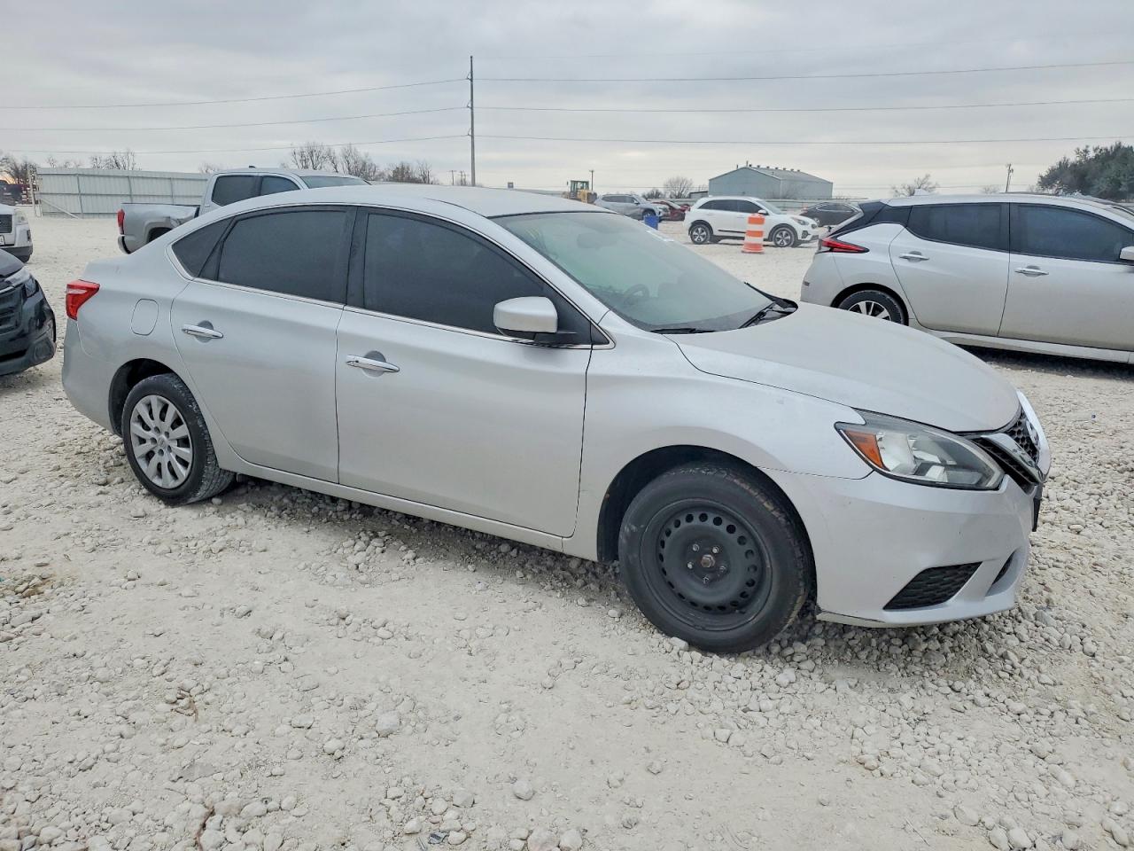 2017 NISSAN SENTRA S photo 4