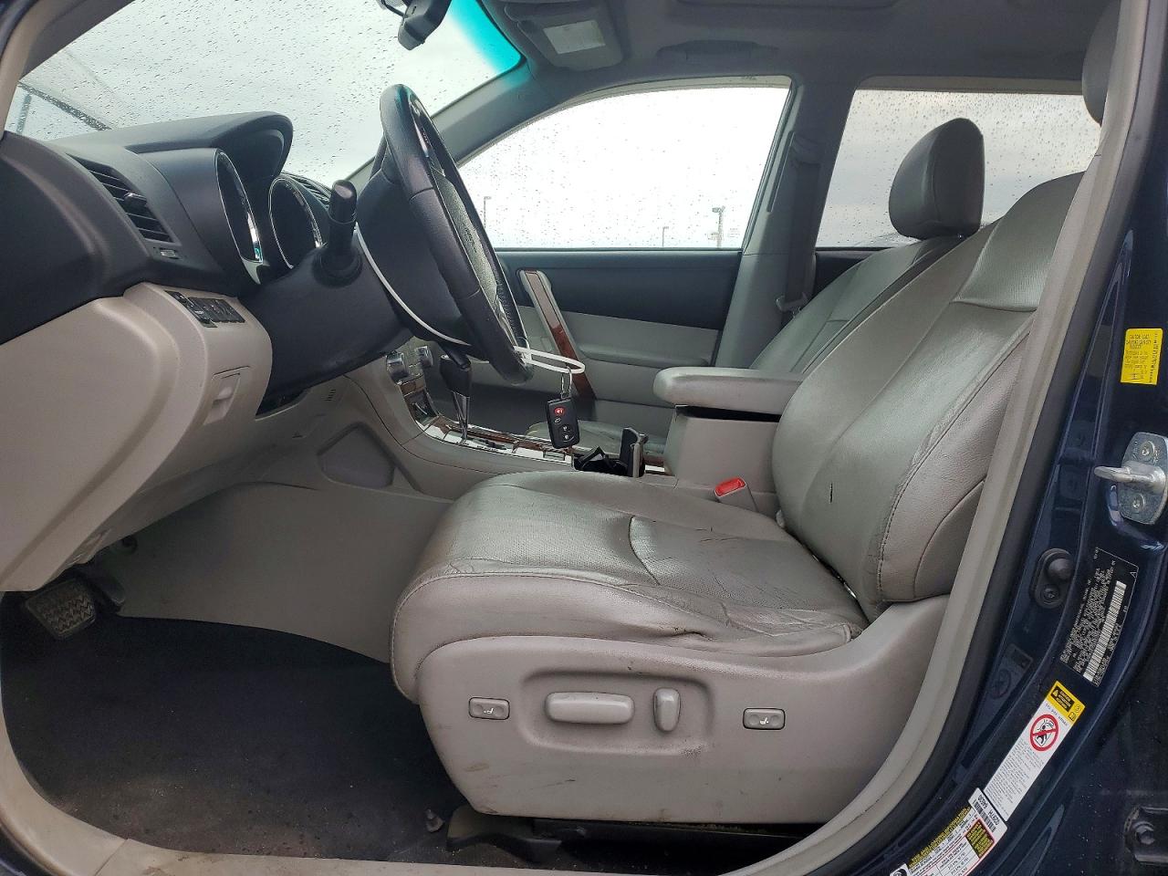 2011 TOYOTA HIGHLANDER LIMITED photo 13
