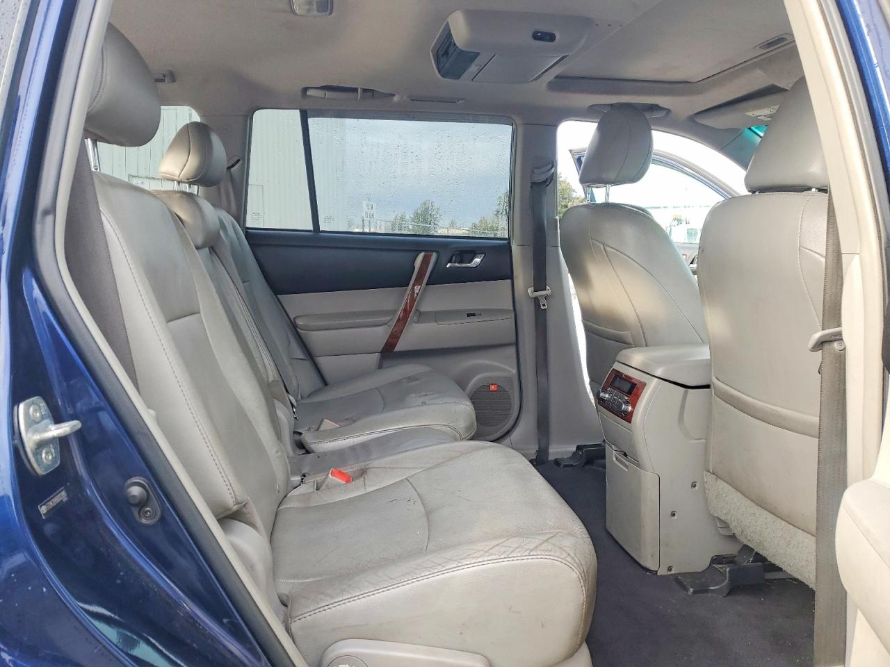 2011 TOYOTA HIGHLANDER LIMITED photo 21
