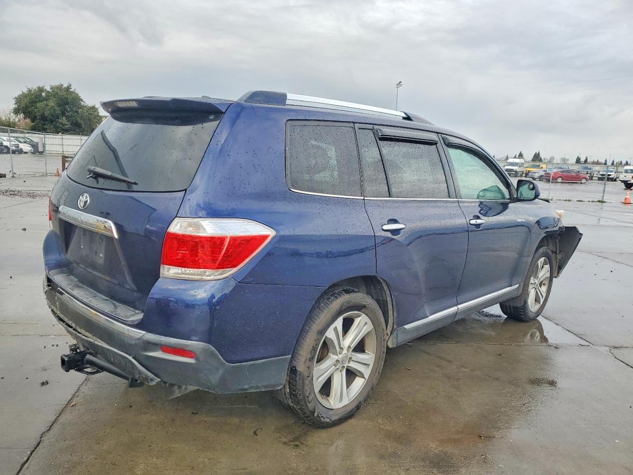 2011 TOYOTA HIGHLANDER LIMITED photo 5