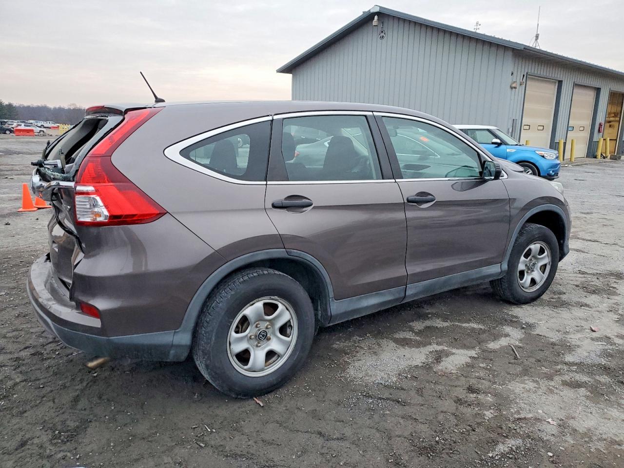 2015 HONDA CR-V LX photo 3