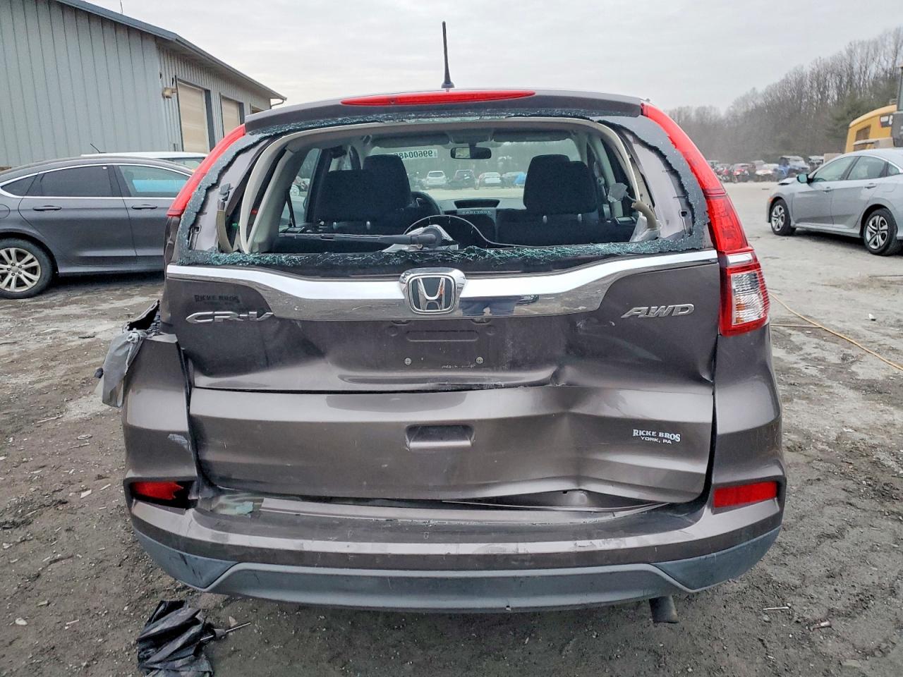 2015 HONDA CR-V LX photo 6