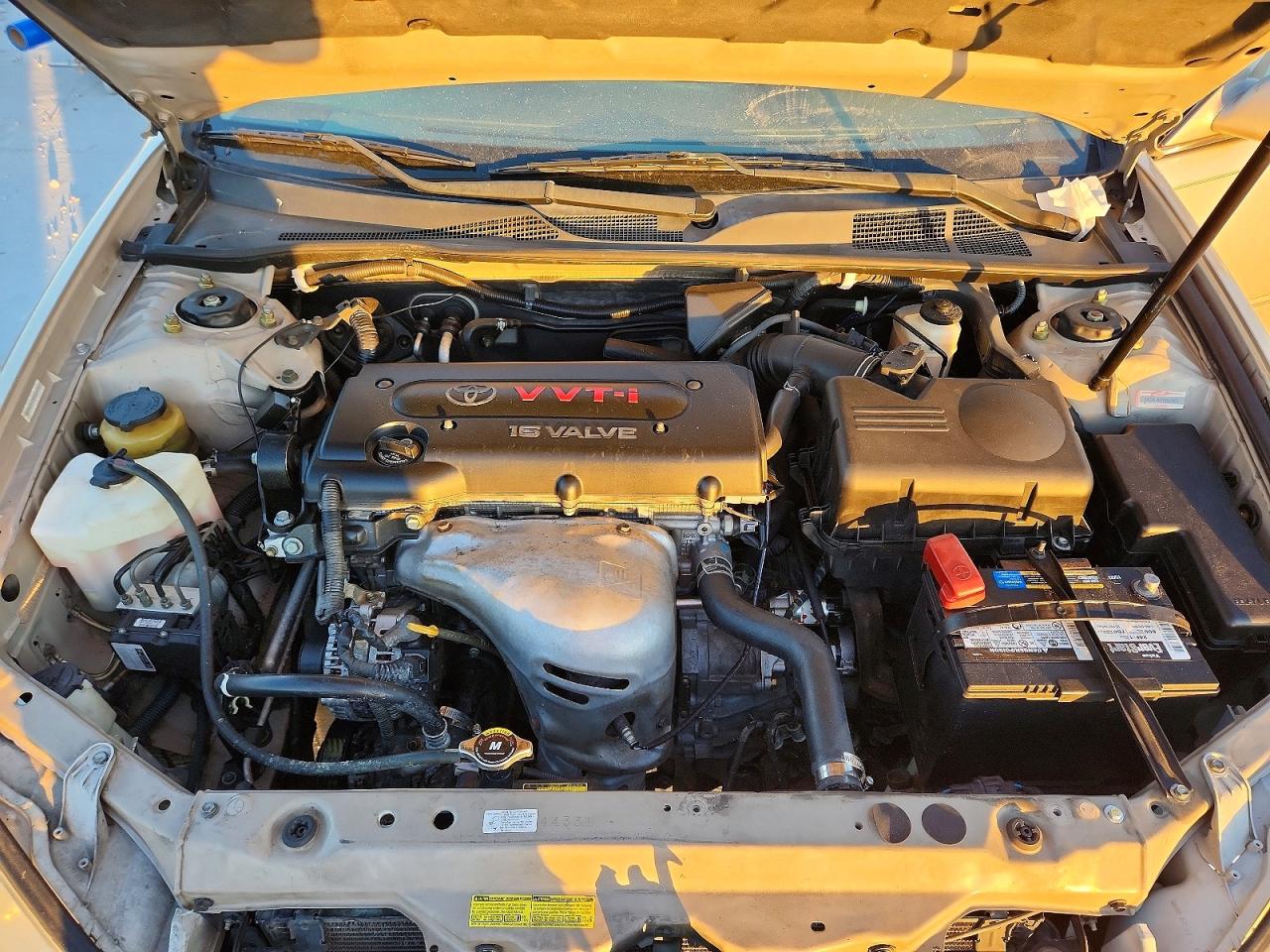 2005 TOYOTA CAMRY photo 11