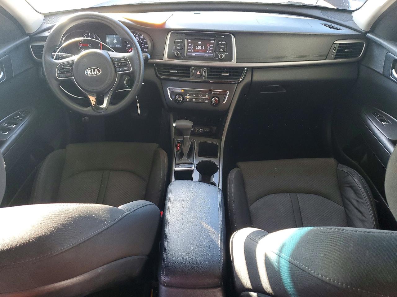 2016 KIA OPTIMA LX photo 8