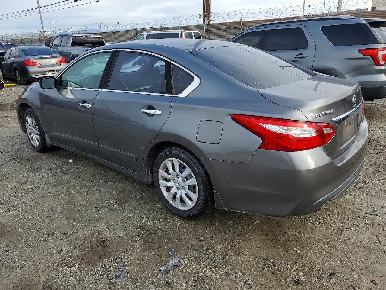 2016 NISSAN ALTIMA 2.5 photo 2