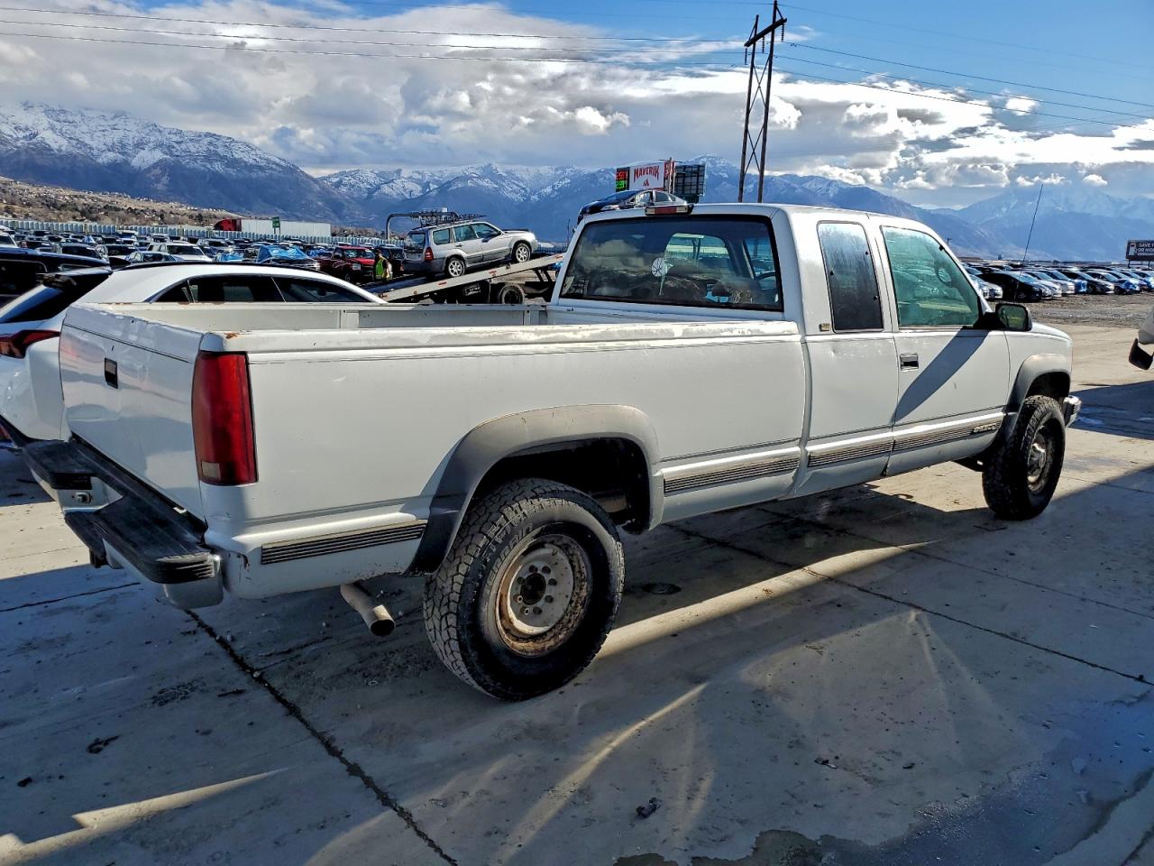 1996 CHEVROLET GMT-400 K2500 photo 3