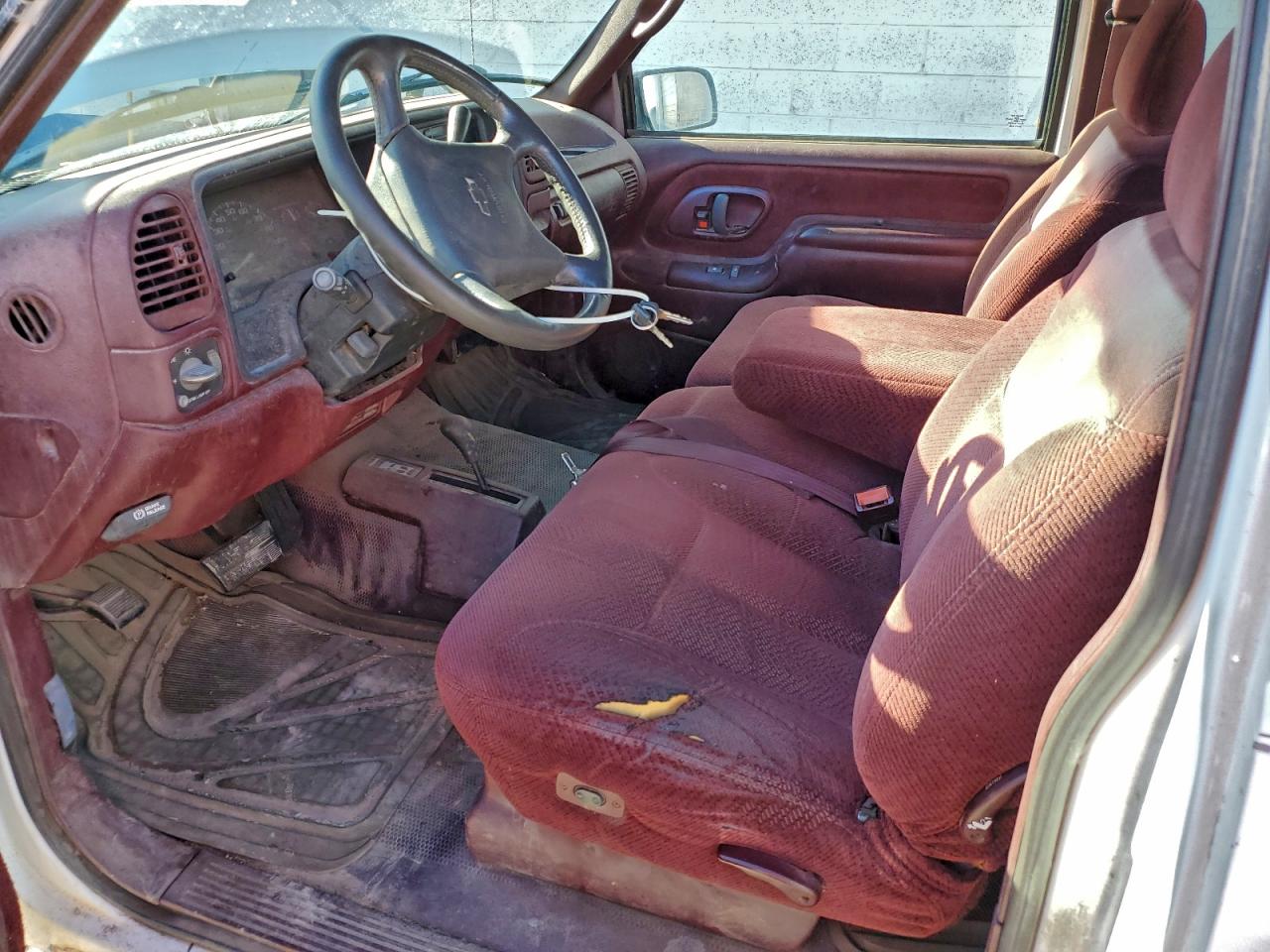 1996 CHEVROLET GMT-400 K2500 photo 7