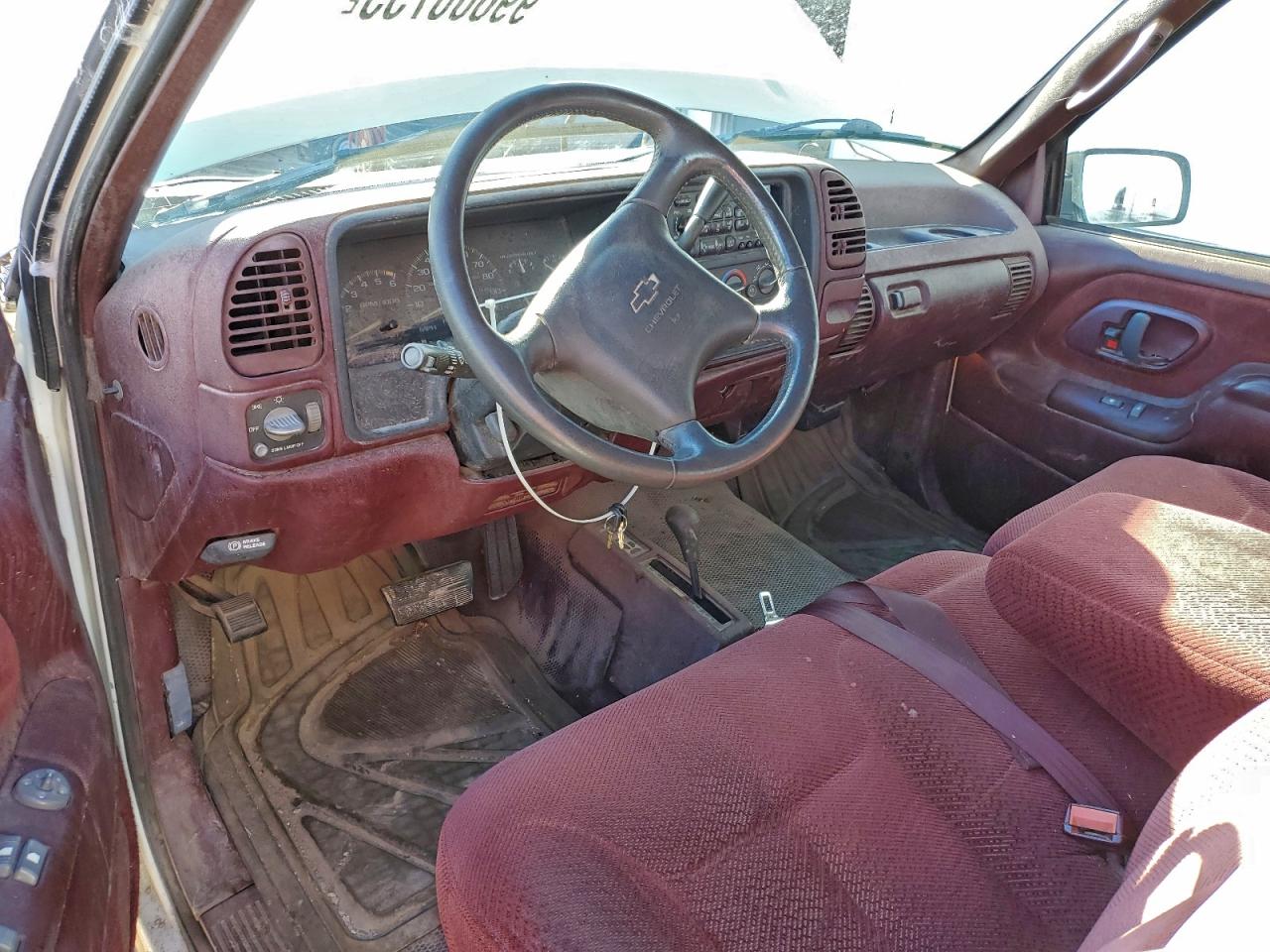 1996 CHEVROLET GMT-400 K2500 photo 8