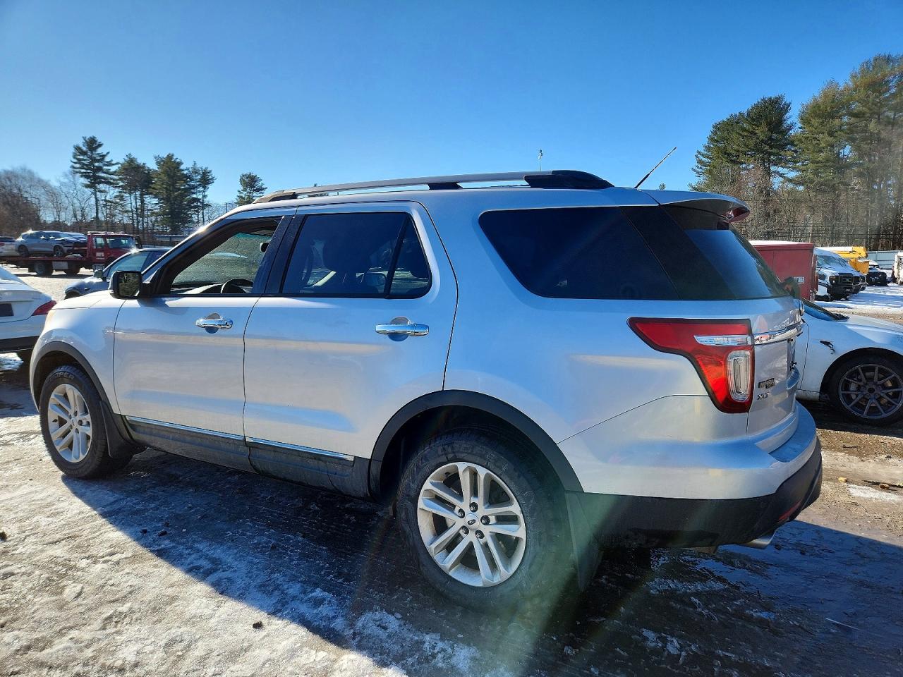 2014 FORD EXPLORER XLT photo 2