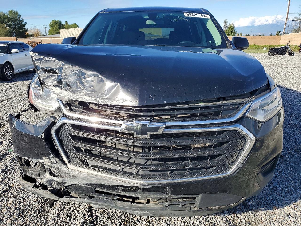 2020 CHEVROLET TRAVERSE LS photo 5