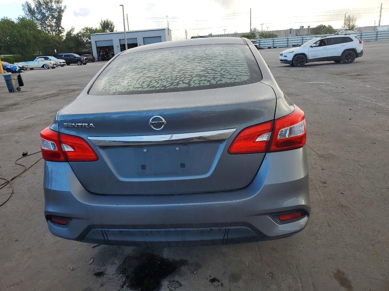 2018 NISSAN SENTRA S photo 6