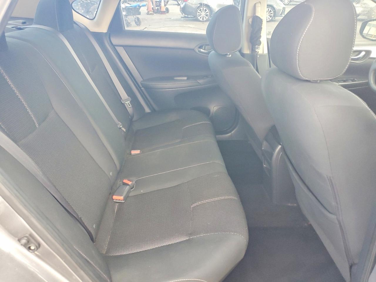2018 NISSAN SENTRA S photo 10