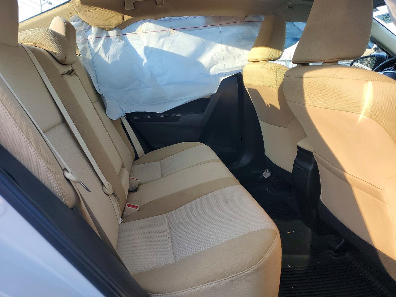 2017 TOYOTA COROLLA L photo 10