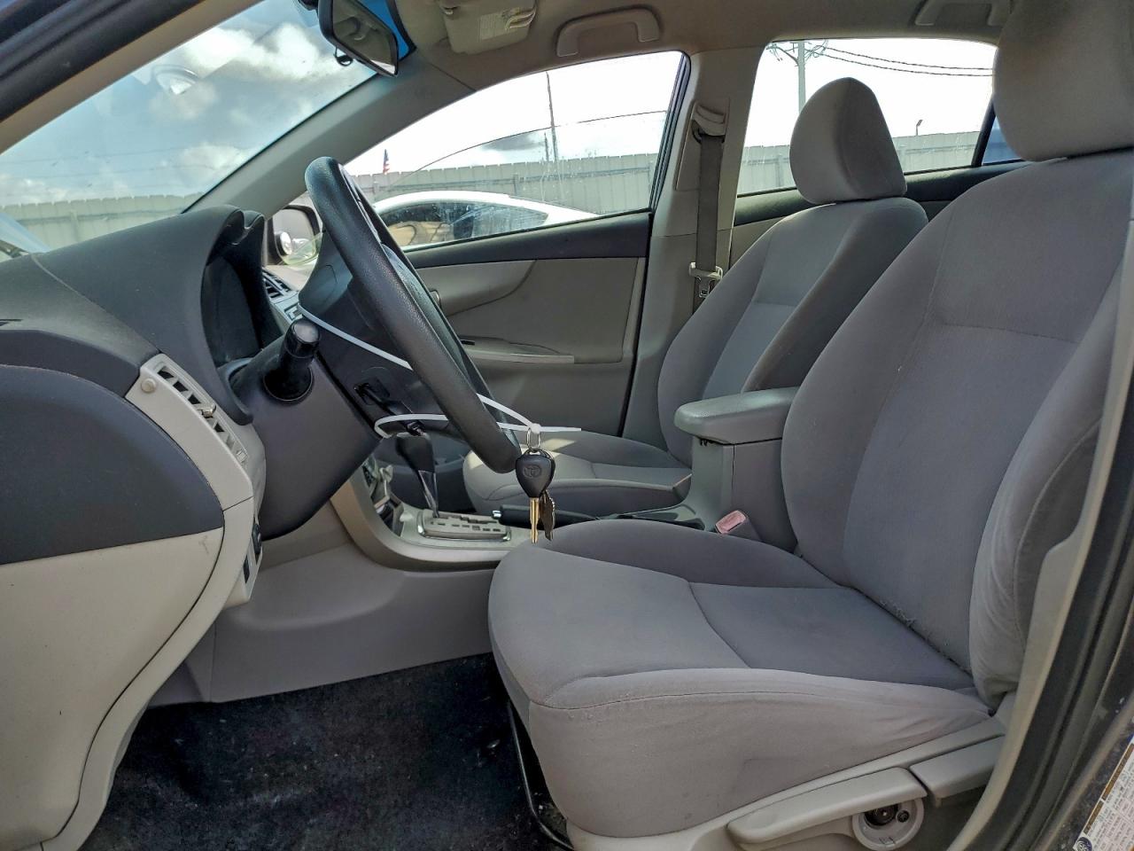 2012 TOYOTA COROLLA BASE photo 7