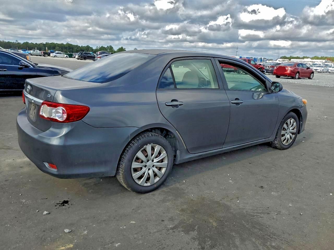 2012 TOYOTA COROLLA BASE photo 3
