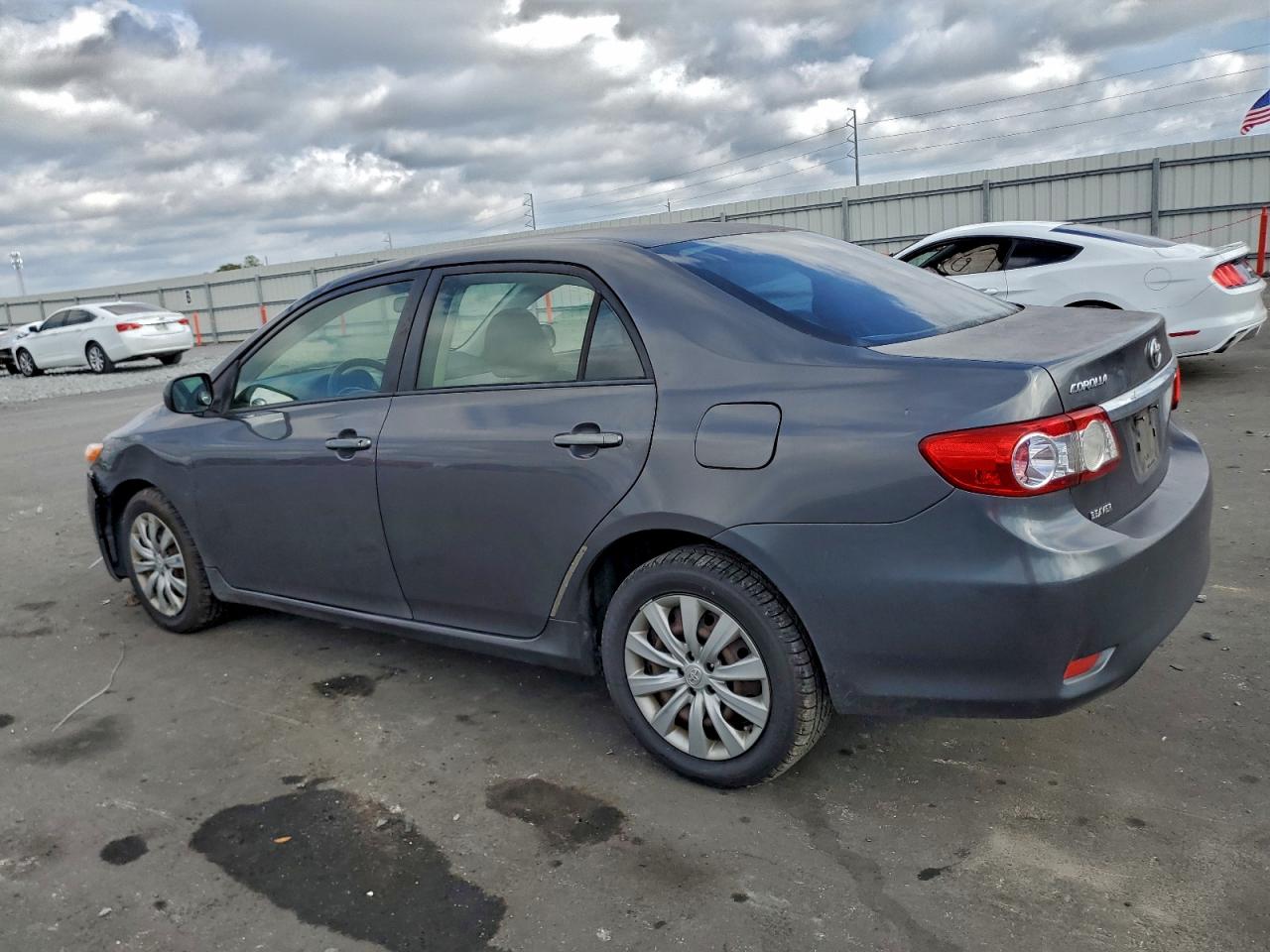 2012 TOYOTA COROLLA BASE photo 2