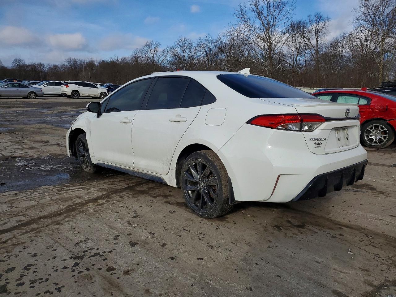 2023 TOYOTA COROLLA SE photo 2