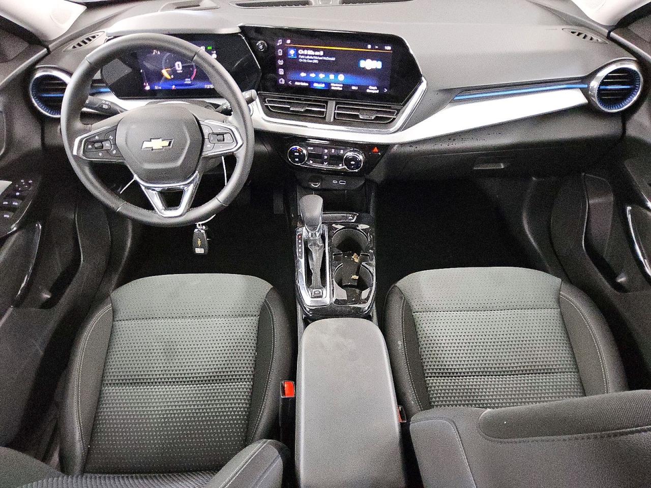2025 CHEVROLET TRAX 1LT photo 8