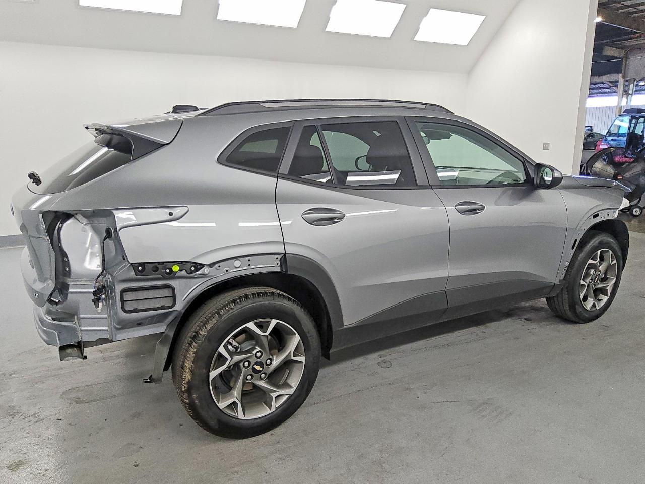 2025 CHEVROLET TRAX 1LT photo 3