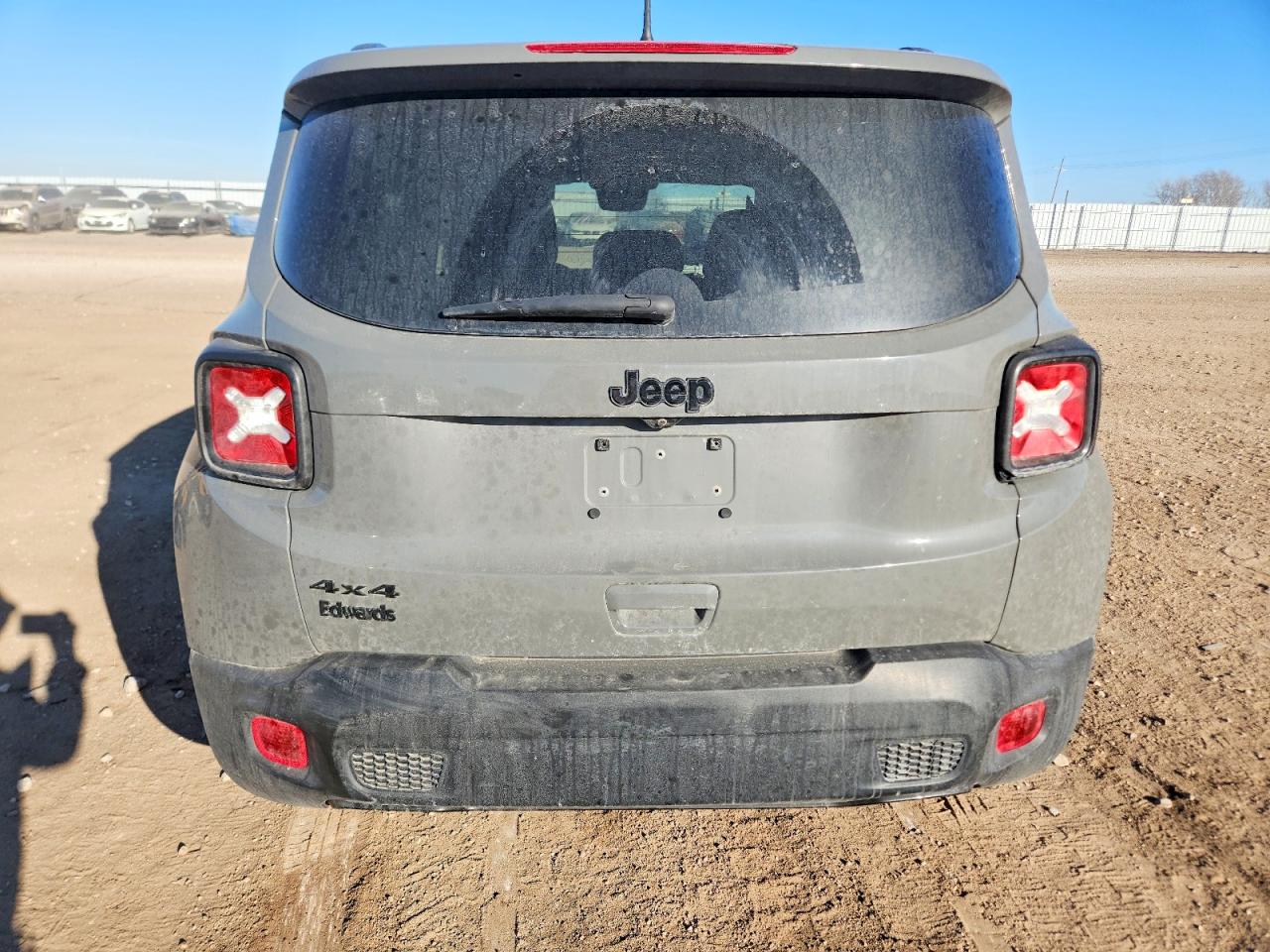 2019 JEEP RENEGADE LATITUDE photo 6