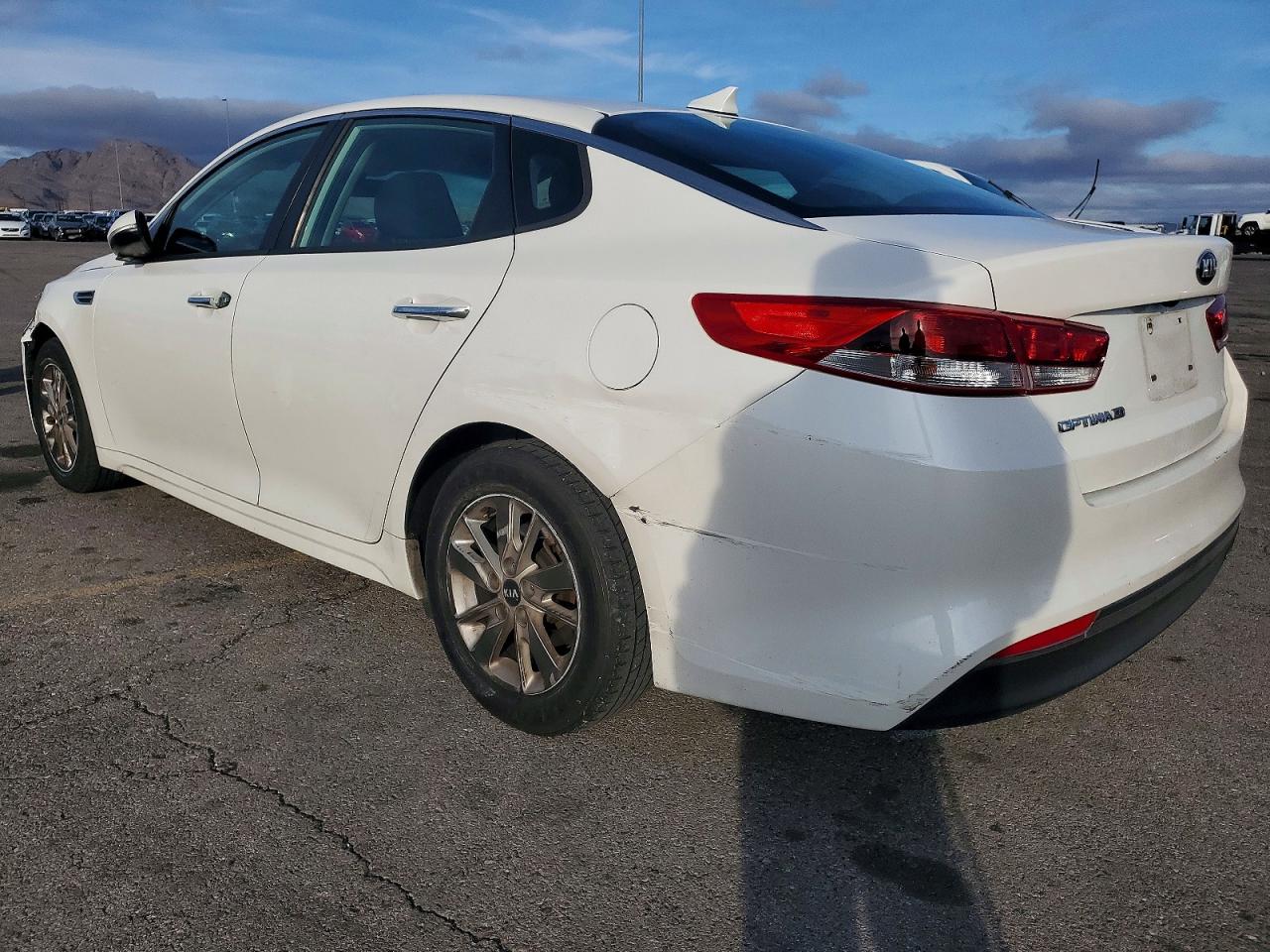 2016 KIA OPTIMA LX photo 2