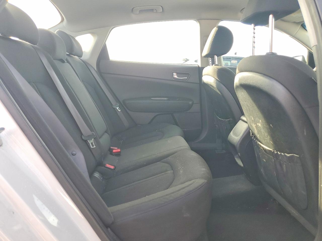 2016 KIA OPTIMA LX photo 10