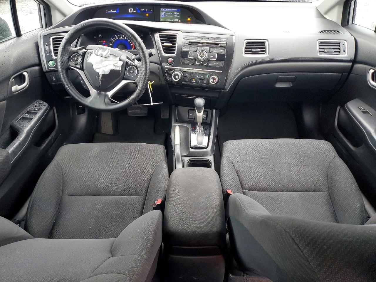 2013 HONDA CIVIC LX photo 8
