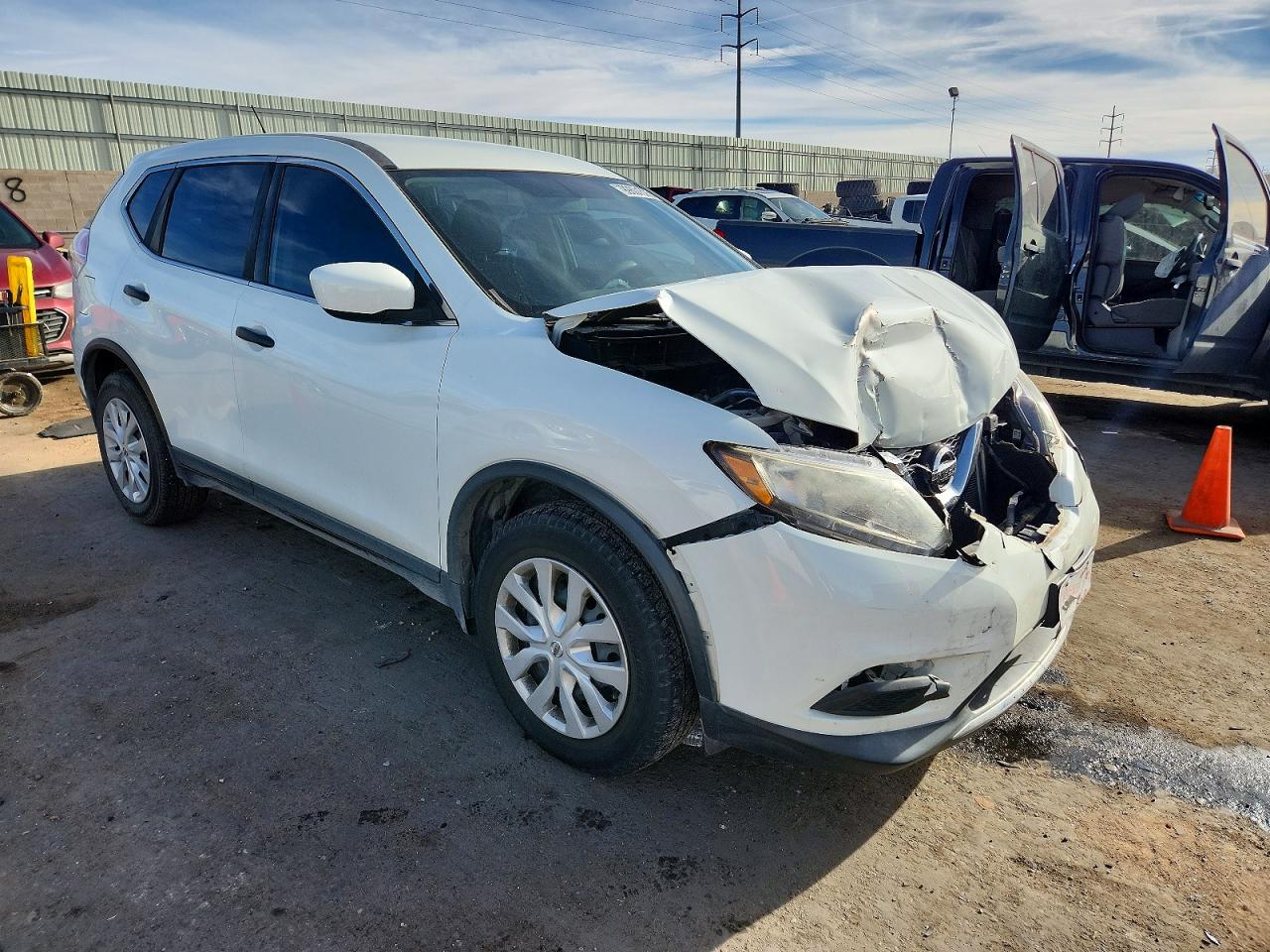 2016 NISSAN ROGUE S photo 4