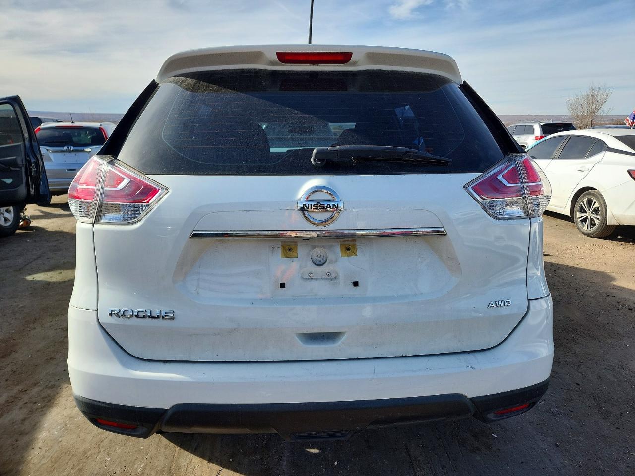 2016 NISSAN ROGUE S photo 6