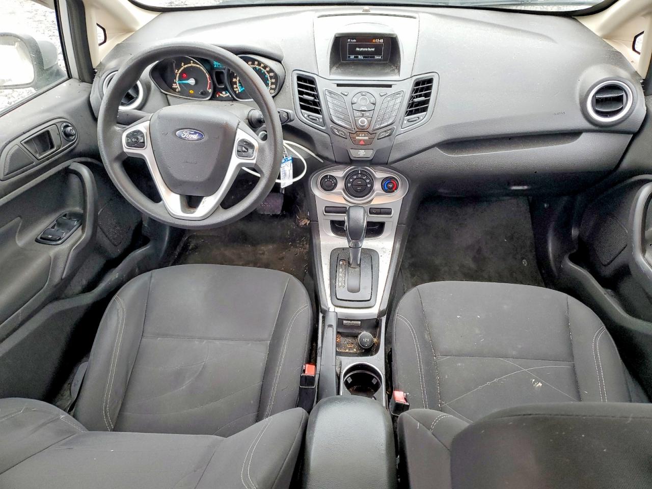 2018 FORD FIESTA SE photo 15