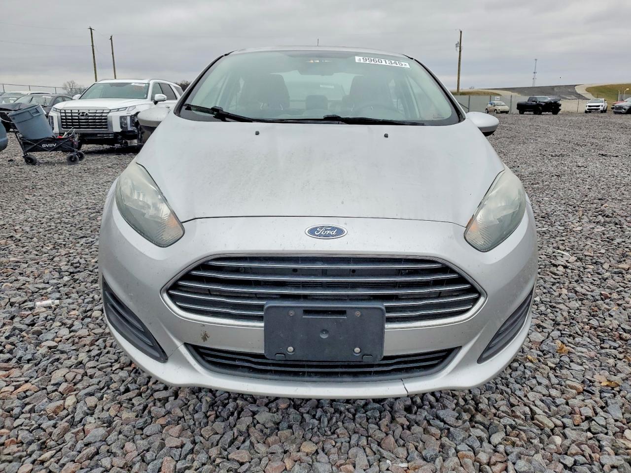 2018 FORD FIESTA SE photo 9