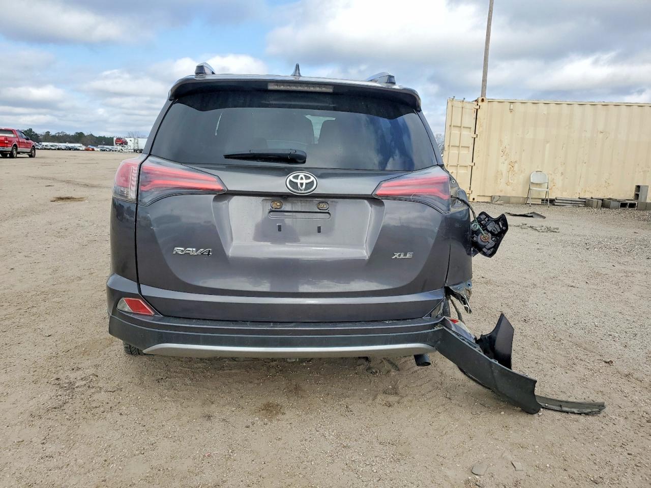 2018 TOYOTA RAV4 ADVENTURE photo 6