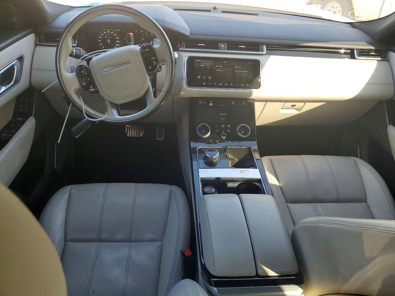 2018 LAND ROVER RANGE ROVER VELAR R-DYNAMIC SE photo 8