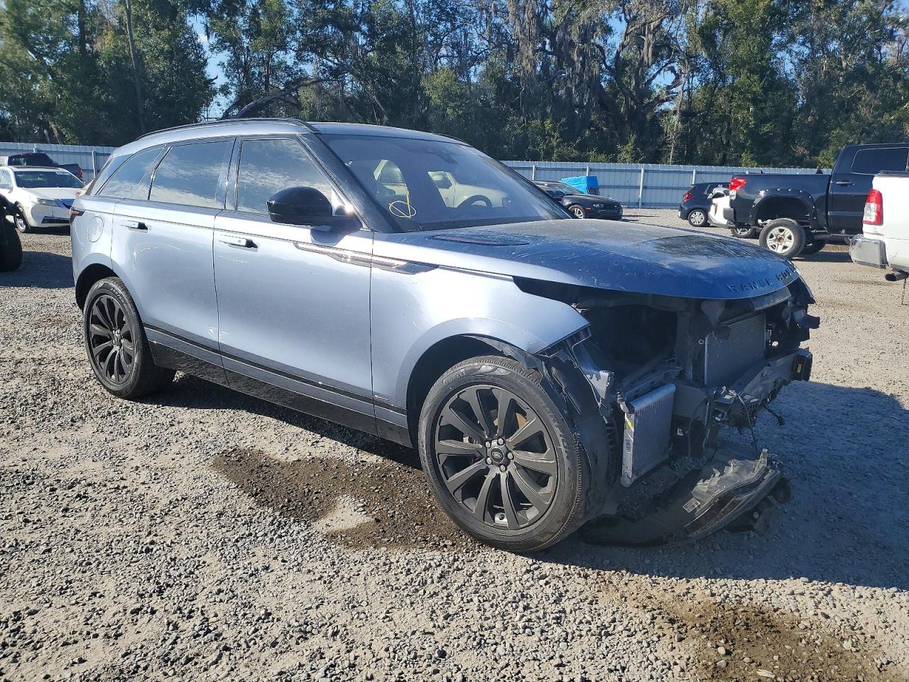 2018 LAND ROVER RANGE ROVER VELAR R-DYNAMIC SE photo 4
