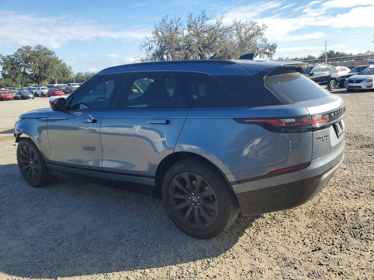 2018 LAND ROVER RANGE ROVER VELAR R-DYNAMIC SE photo 2