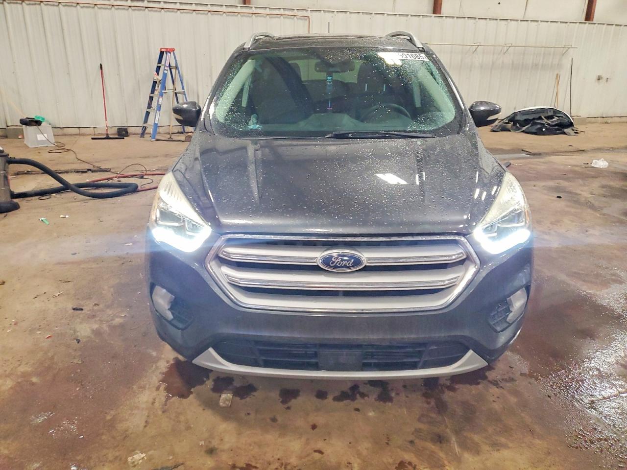 2018 FORD ESCAPE TITANIUM photo 5