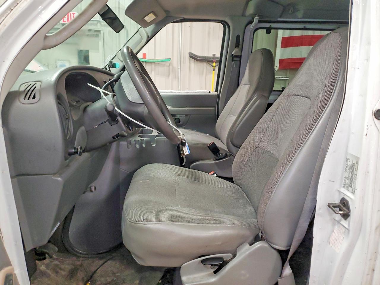 2003 FORD ECONOLINE E350 SUPER DUTY WAGON photo 7