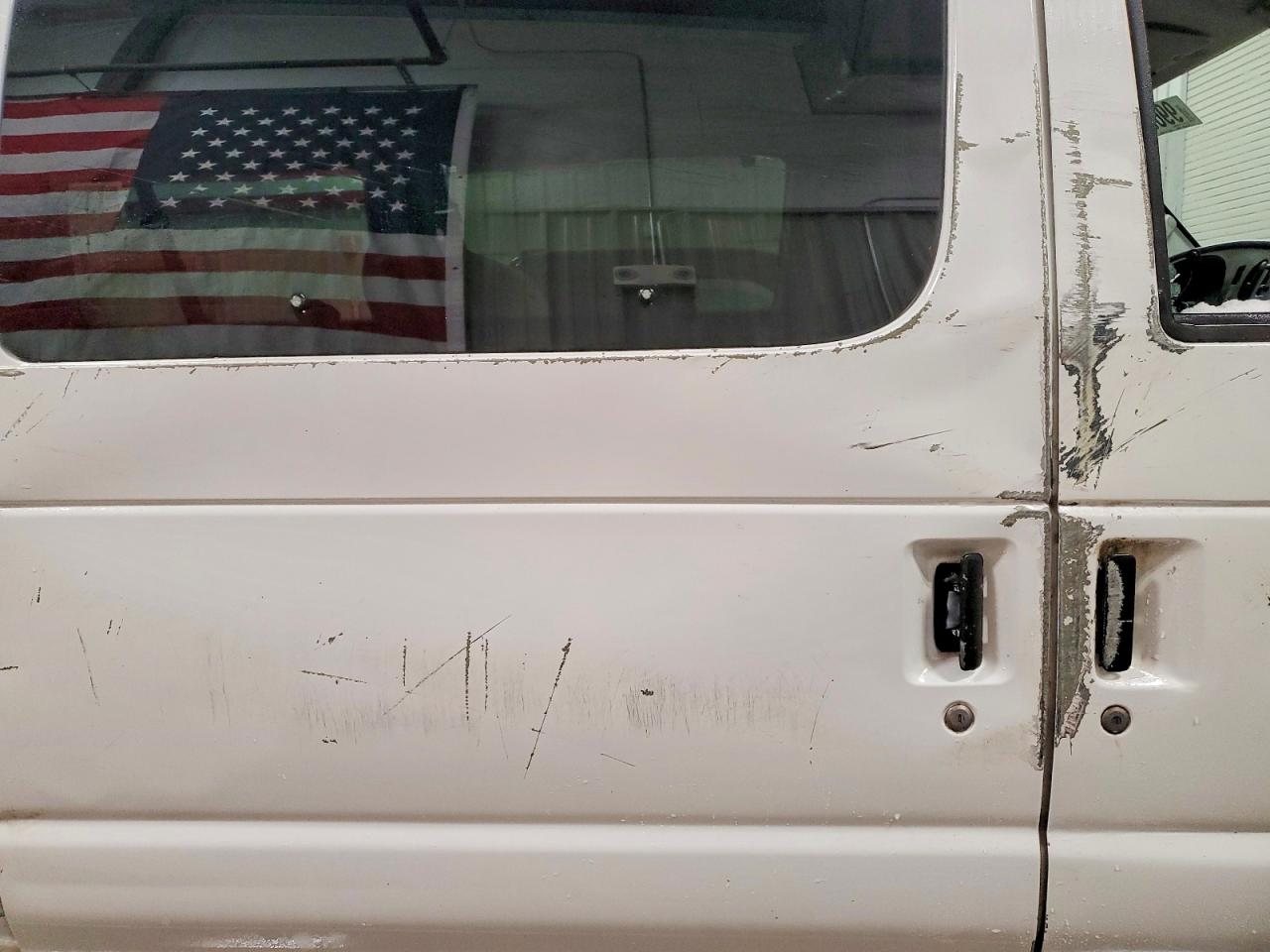 2003 FORD ECONOLINE E350 SUPER DUTY WAGON photo 11