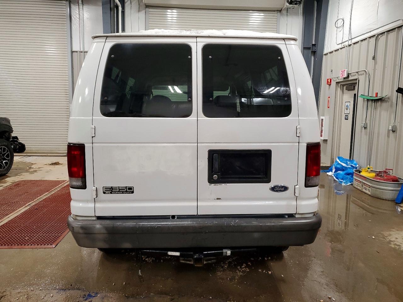 2003 FORD ECONOLINE E350 SUPER DUTY WAGON photo 6