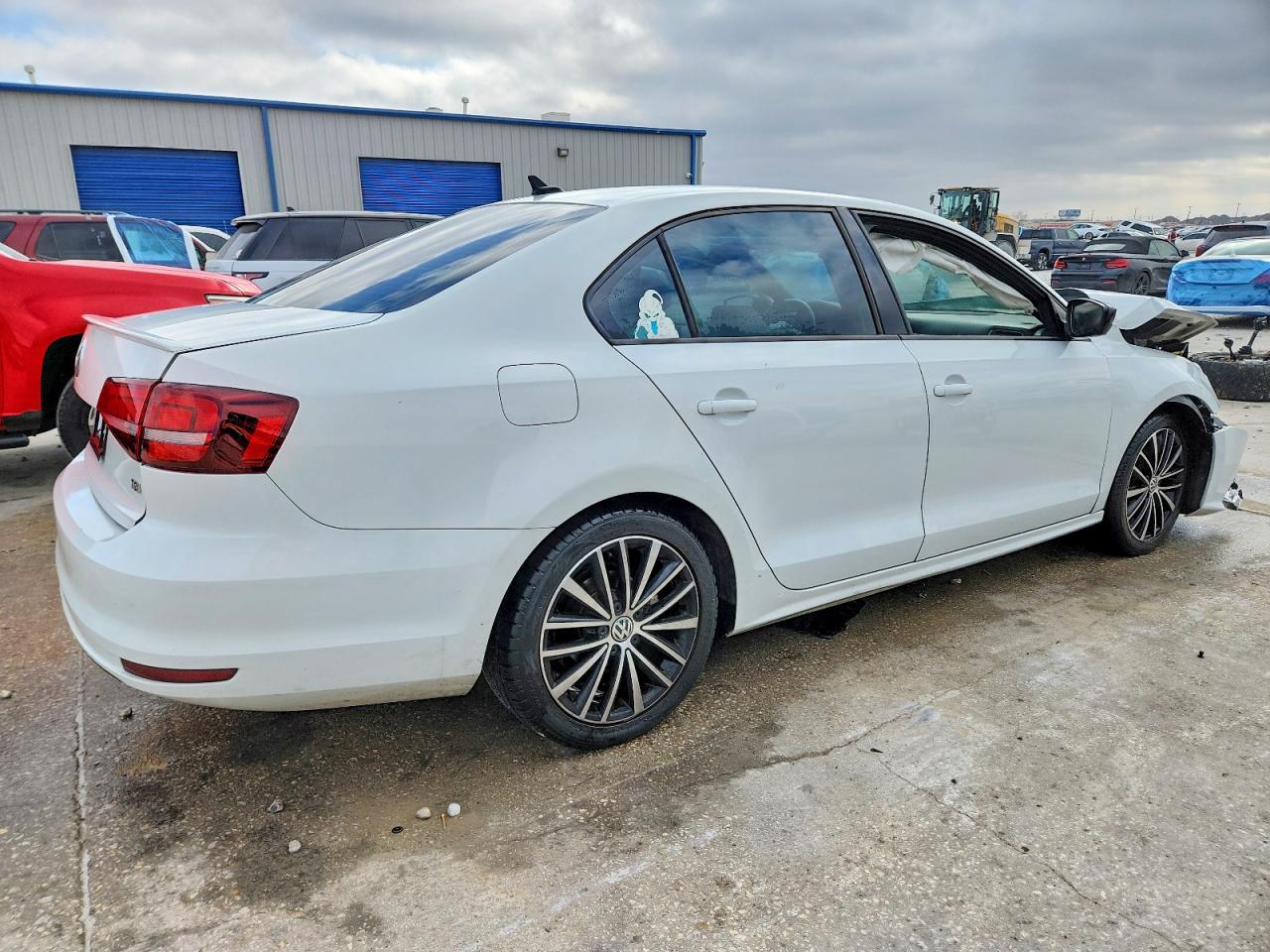 2016 VOLKSWAGEN JETTA SPORT photo 3