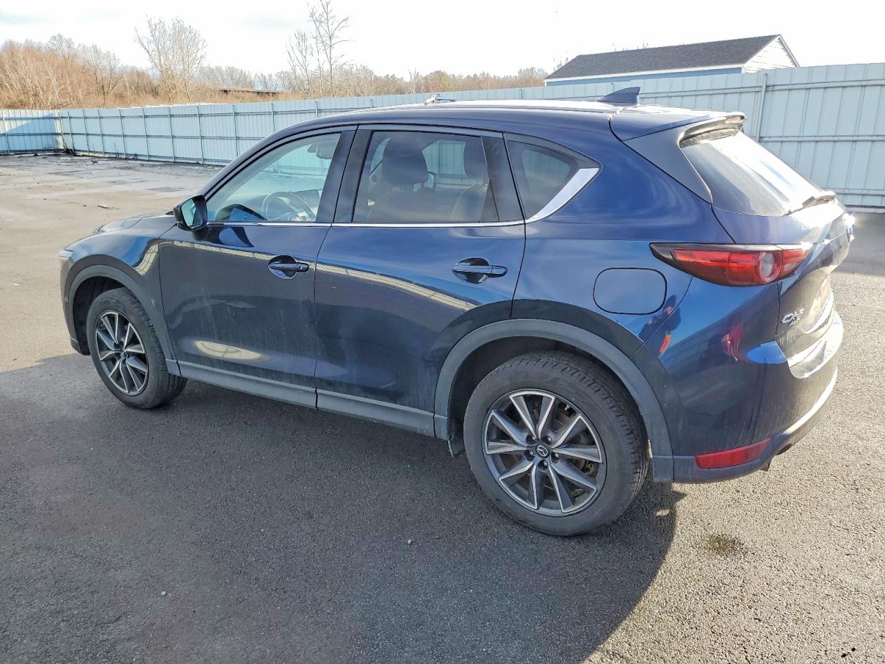 2017 MAZDA CX-5 GRAND TOURING photo 2