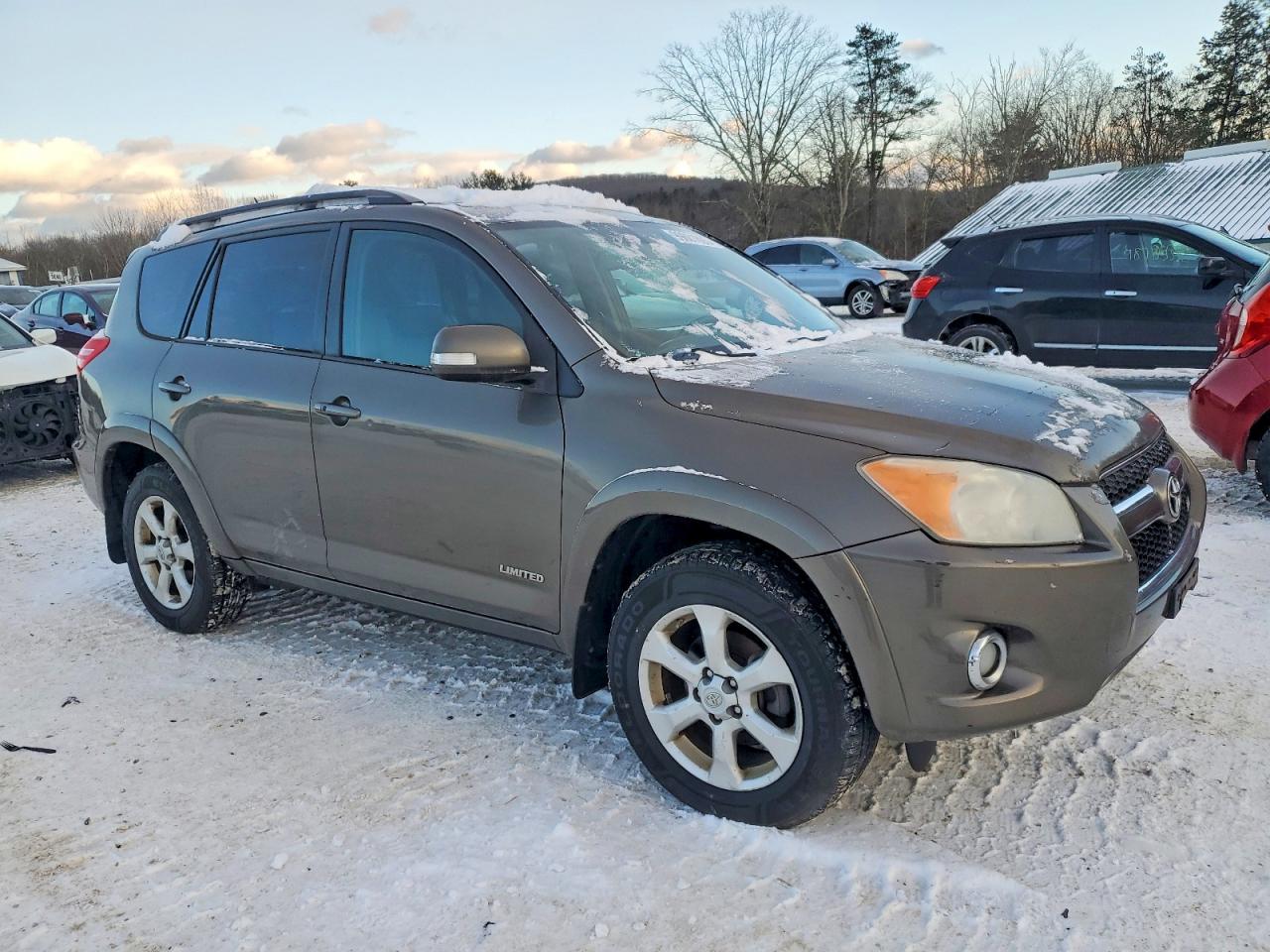 2010 TOYOTA RAV4 LIMITED photo 4